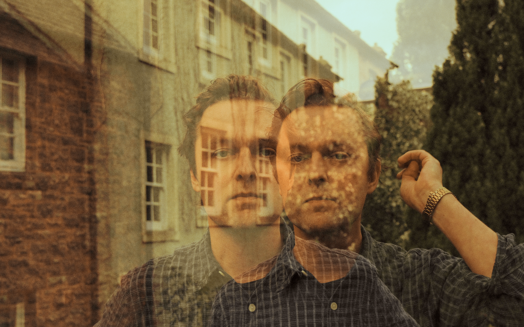 Joshua Burnside and Elanor Moss (in association with Beverley Folk Festival)